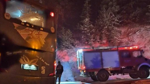 Αιτωλοακαρνανία: Κινητοποίηση της Περιφέρειας, με απεγκλωβισμό λεωφορείου