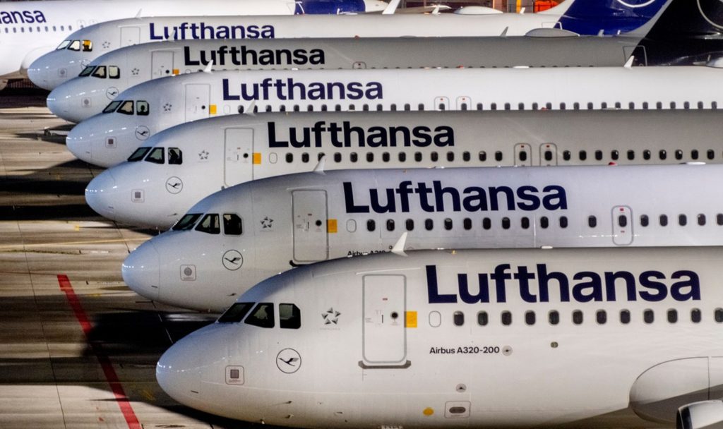 Καθηλώνονται τα αεροπλάνα της Lufthansa