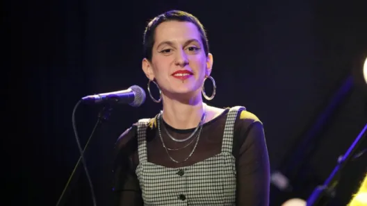 Πώς μετονομάστηκε το τραγούδι «Βαλς των Χαμένων Ονείρων» που ερμηνεύει η Μαριάνα Κατσιμίχα ΒΙΝΤΕΟ