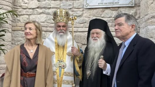 Αίγιο: Επίτιμοι δημότες το ζεύγος Μαρτίνου