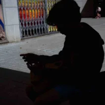 Πάτρα: «Δεν είναι κανονικό για ένα παιδί...» - Πώς 13χρονος κατήγγειλε τον πατέρα του για εκμετάλλευση και κακοποίηση