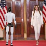 Στον Λευκό Οίκο ανθρωποειδές ρομπότ, η αντίδραση της Μελάνια ΒΙΝΤΕΟ