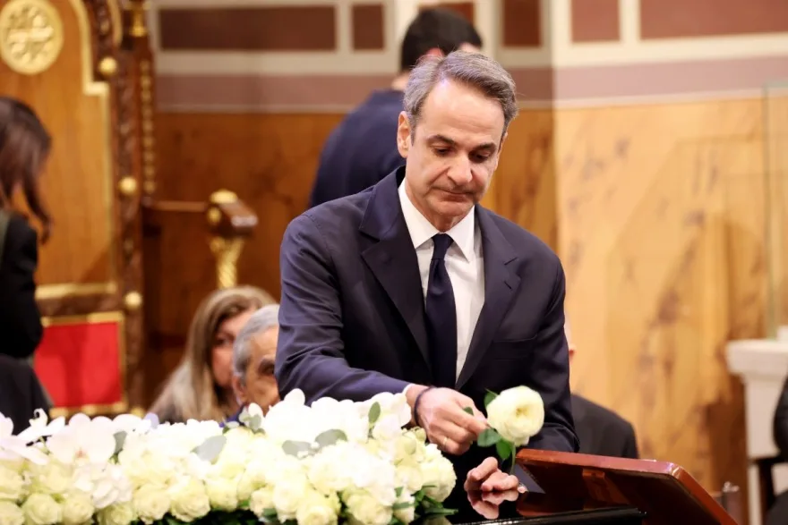 H Ελλάδα αποχαιρέτησε τη Μαρινέλλα - Οι επώνυμοι που παρευρέθηκαν στο «τελευταίο αντίο» ΦΩΤΟ