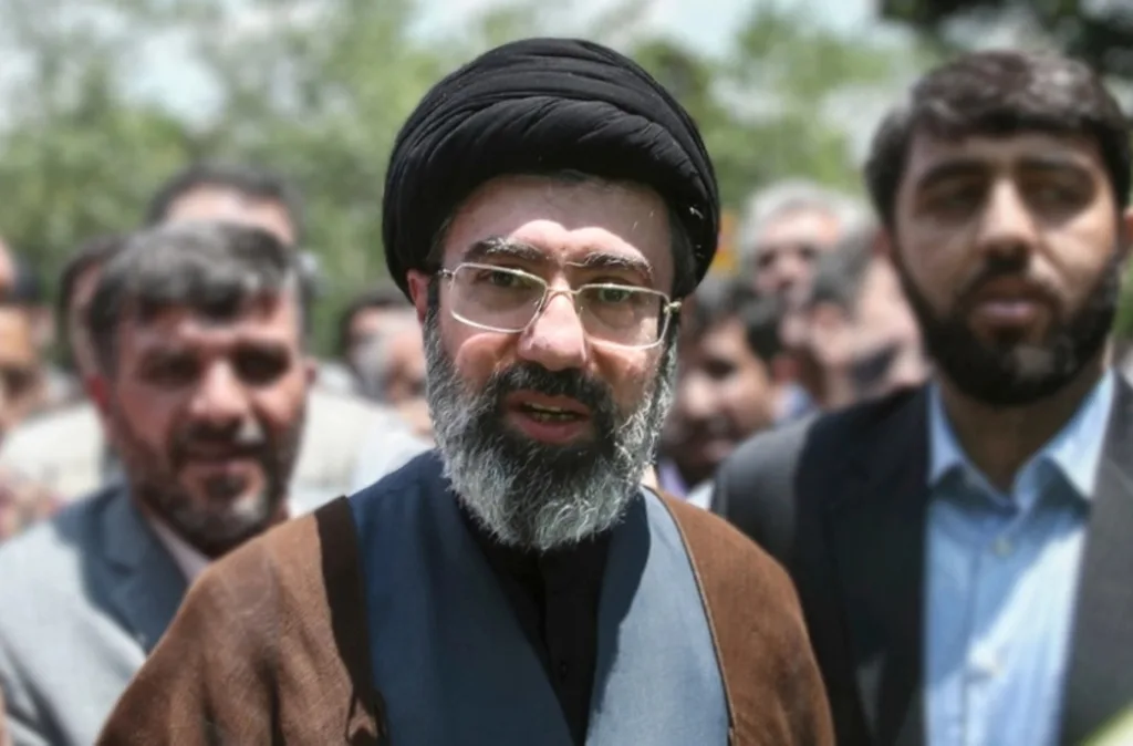 Ιράν: Ο Χαμενεΐ φέρεται να συμφωνεί σε διαπραγματεύσεις με τις ΗΠΑ