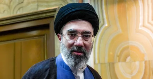 Μήνυμα Χαμενεΐ: «Δεν επιδιώκουμε πόλεμο, αλλά δεν θα εγκαταλείψουμε τα δικαιώματά μας» 25 Μήνυμα Χαμενεΐ: «Δεν επιδιώκουμε πόλεμο, αλλά δεν θα εγκαταλείψουμε τα δικαιώματά μας»