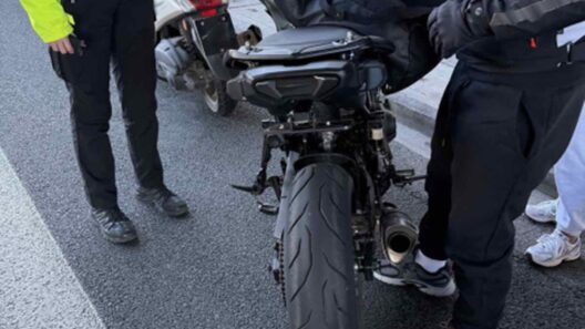 Πάτρα: Οδηγούσε μοτοσικλέτα χωρίς άδεια και πινακίδες κυκλοφοριας