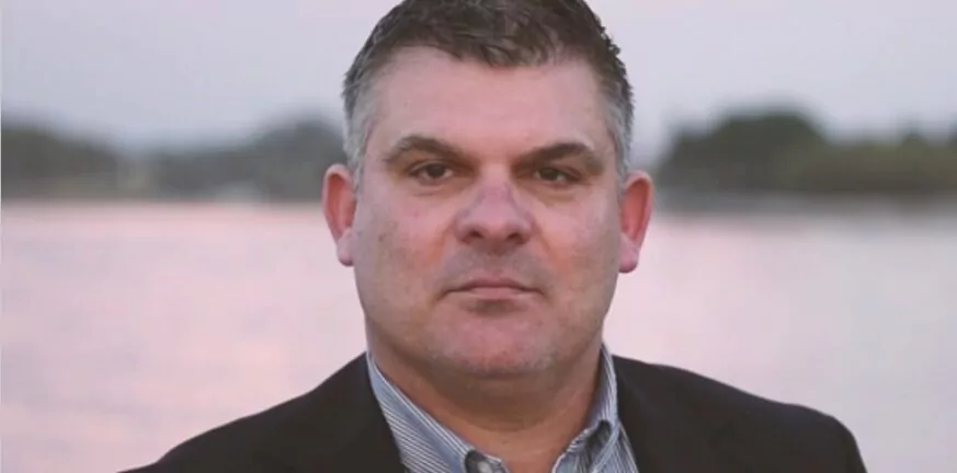 «Η πραγματικότητα αλλάζει με δουλειά κι όχι με εξ’ αποστάσεως κριτική»