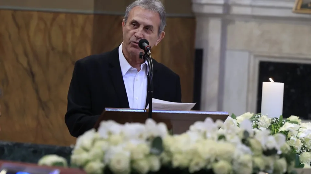 Συγκλονίζει ο Γιώργος Νταλάρας για τη Μαρινέλλα: «Για μένα πέθανε η δεύτερη μάνα μου» ΒΙΝΤΕΟ