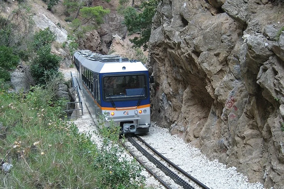 Πάτρα: Φίλοι Προαστιακού και Ενωση Πολιτών για Οδοντωτό – Ηχηρή η απουσία των βουλευτών