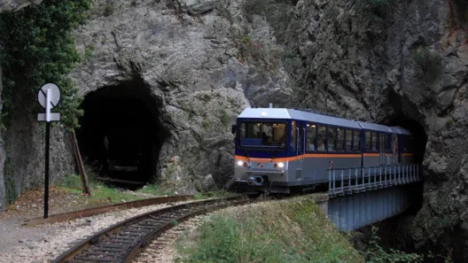 Αχαΐα: Εκτακτη σύσκεψη Κυρανάκη με Φαρμάκη και Δημάρχους για τον Οδοντωτό