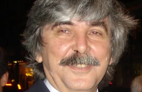 «Χαίρε Κεχαριτωμένη Μαρία... Έως πότε παλικάρια θα ζούμε εις τα στενά...»