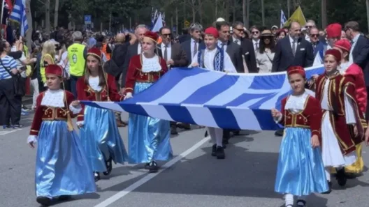 Μελβούρνη: Οι Ελληνες παρήλασαν για την 25η Μαρτίου - Εκδηλώσεις και σε άλλες τις πόλεις της Αυστραλίας ΦΩΤΟ