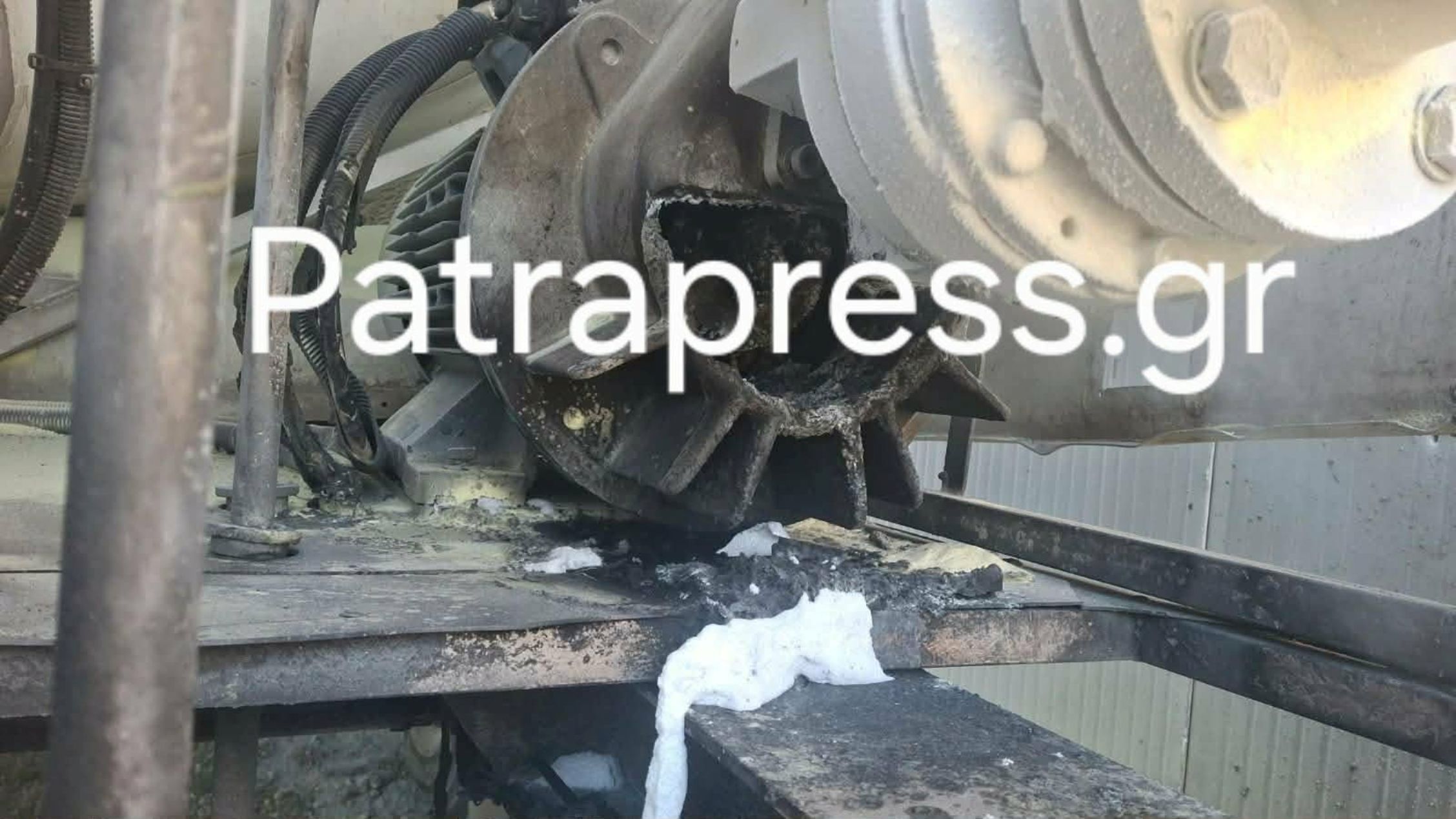 ΦΩΤΟΓΡΑΦΙΕΣ ΝΤΟΚΟΥΜΕΝΤΟ από το σημείο της έκρηξης σε εργοστάσιο στην Πάτρα