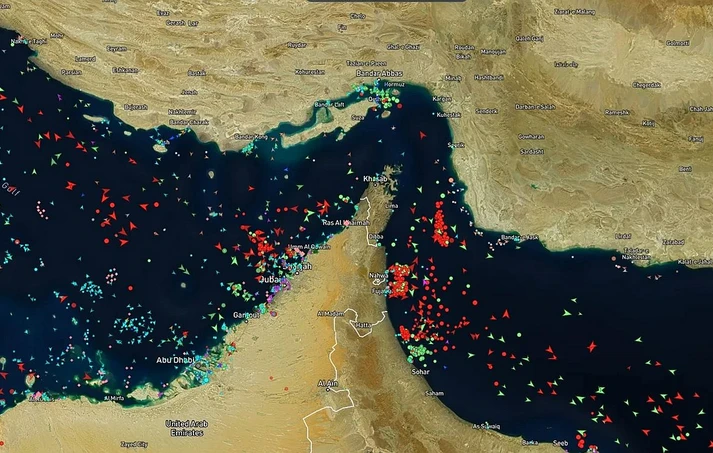 Στενά Ορμούζ: Πάνω από 250 πλοία ακινητοποιημένα ΦΩΤΟ