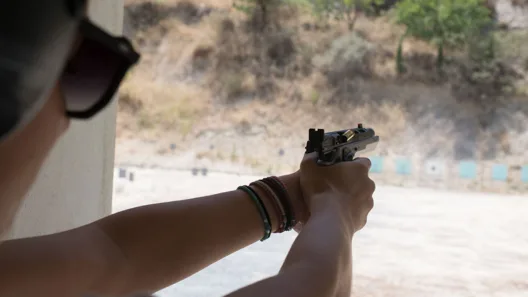 Αγρίνιο: Εκανε προπόνηση σκοποβολής σε κατοικημένη περιοχή!