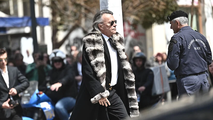 H Ελλάδα αποχαιρέτησε τη Μαρινέλλα - Οι επώνυμοι που παρευρέθηκαν στο «τελευταίο αντίο» ΦΩΤΟ