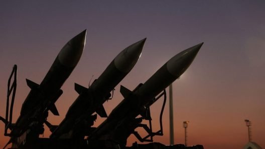 Την εκτόξευση πυραύλου κατά του Ισραήλ επιβεβαίωσαν οι Χούθι