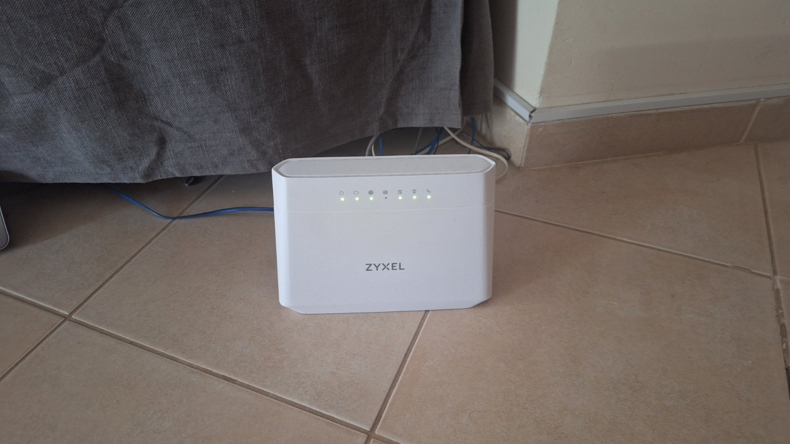 Αργό ίντερνετ στο σπίτι; Η απλή κίνηση στο router που διπλασιάζει την ταχύτητα του Wi-Fi