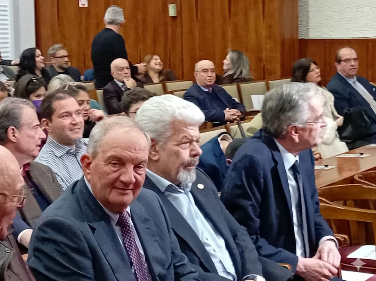 Στο Πολεμικό Μουσείο Καραμανλής – Σαμαράς…και το νέο Κόμμα