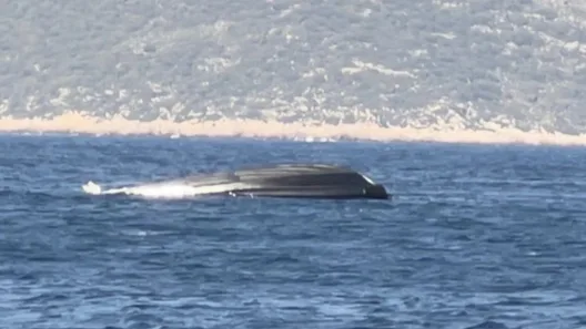 Το αναποδογυρισμένο σκάφος της Frontex