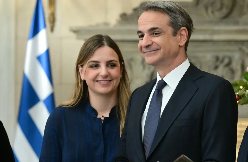 Η Σοφία Μητσοτάκη δημοσίευσε το εισιτήριο επιβίβασης απαντώντας σε fake news ΦΩΤΟ