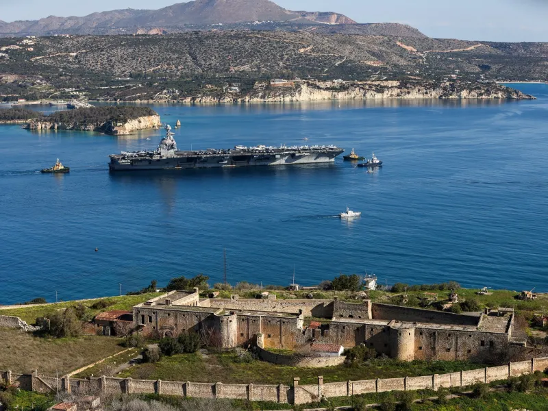 ΕΥΠ: «Σκορπιός της ερήμου» στις βάσεις των ΗΠΑ στην Ελλάδα