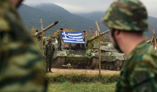 Τι λέει ο Στρατός Ξηράς για τα μηνύματα για χορήγηση φύλλων πορείας σε πολίτες