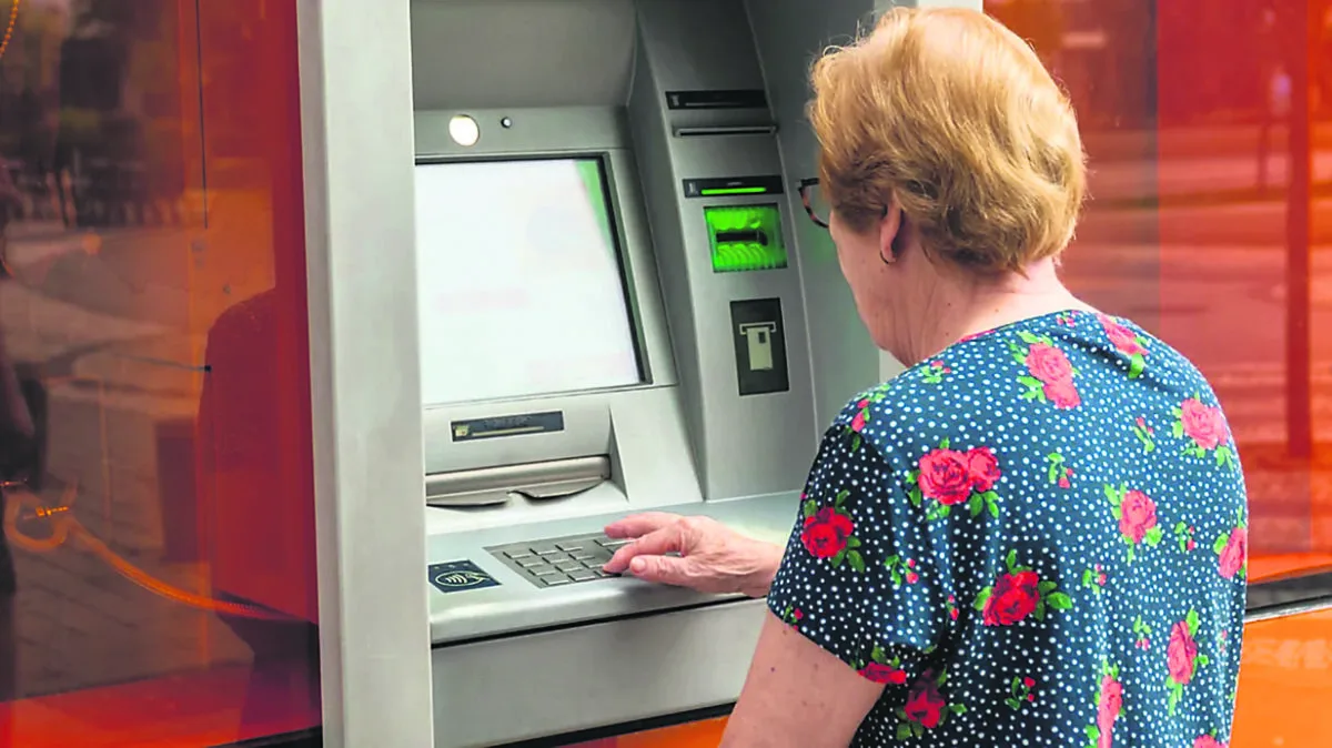 Συντάξεις Απριλίου 2026: Πότε μπαίνουν τα χρήματα στα ΑΤΜ – Οι τελικές ημερομηνίες για όλα τα Ταμεία