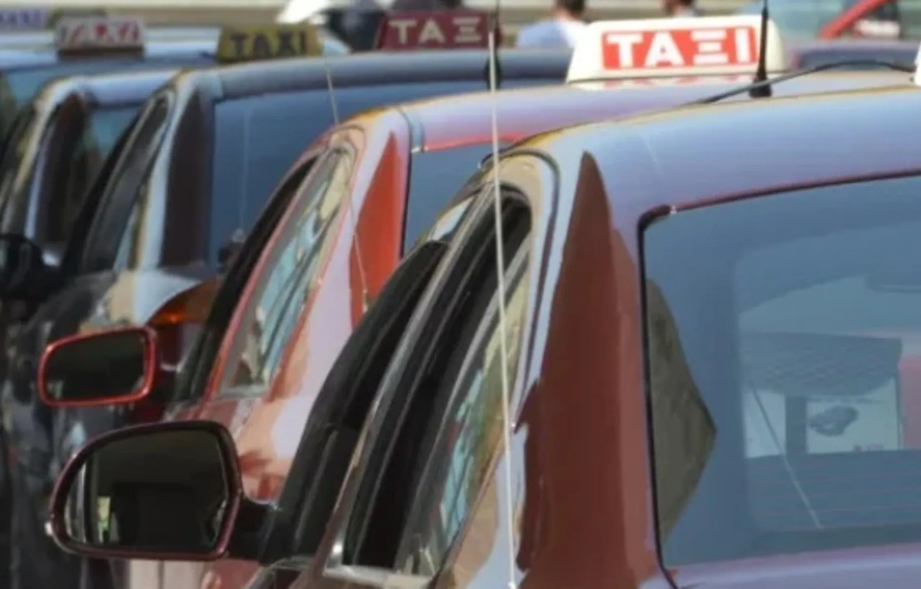 Πάτρα: Απεργούν οι ιδιοκτήτες ταξί την Τρίτη, αναστολή μεταφοράς μαθητών