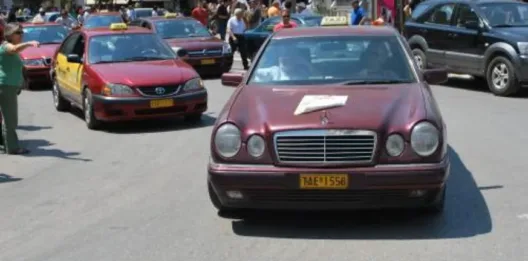 Πάτρα: Κανονικά τα ταξί στους δρόμους 29 Πάτρα: Κανονικά τα ταξί στους δρόμους