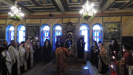 Στην Παναγία Τρυπητή ο ΣΤ΄ Εσπερινός με τον Επίσκοπο Αχελώου ΦΩΤΟ