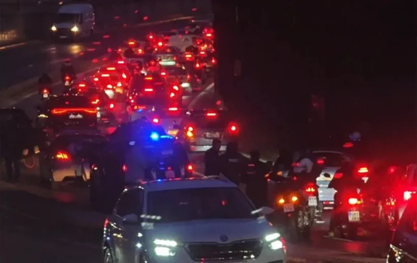 Δυο τροχαία στην Κηφισίας, ενεπλάκη και μηχανή της ΕΛΑΣ