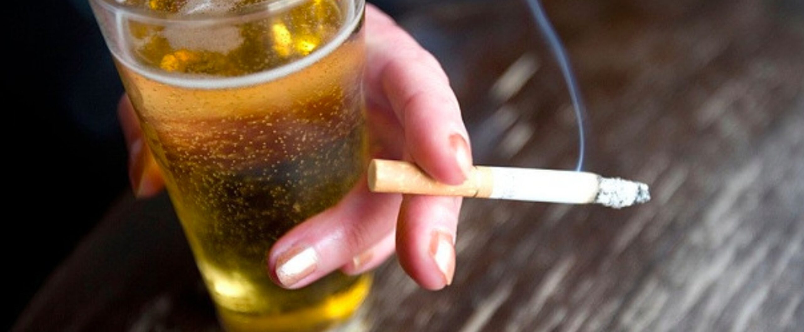 Τα μέτρα περιφρούρησης της απαγόρευσης πώλησης αλκοόλ και καπνού σε ανηλίκους - Πώς θα γίνεται η ταυτοποίηση, τι ισχύει με τους χώρους διασκέδασης 4 Τα μέτρα περιφρούρησης της απαγόρευσης πώλησης αλκοόλ και καπνού σε ανηλίκους - Πώς θα γίνεται η ταυτοποίηση, τι ισχύει με τους χώρους διασκέδασης
