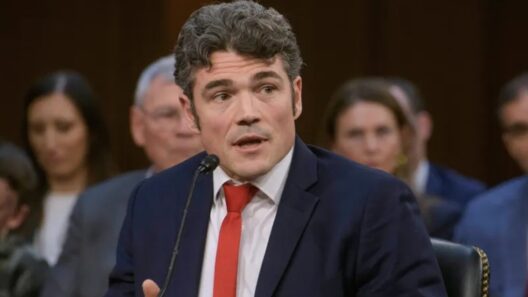 Γιατί ελέγχεται από το FBI ο παραιτηθείς επικεφαλής της αντιτρομοκρατικής των ΗΠΑ Τζο Κεντ