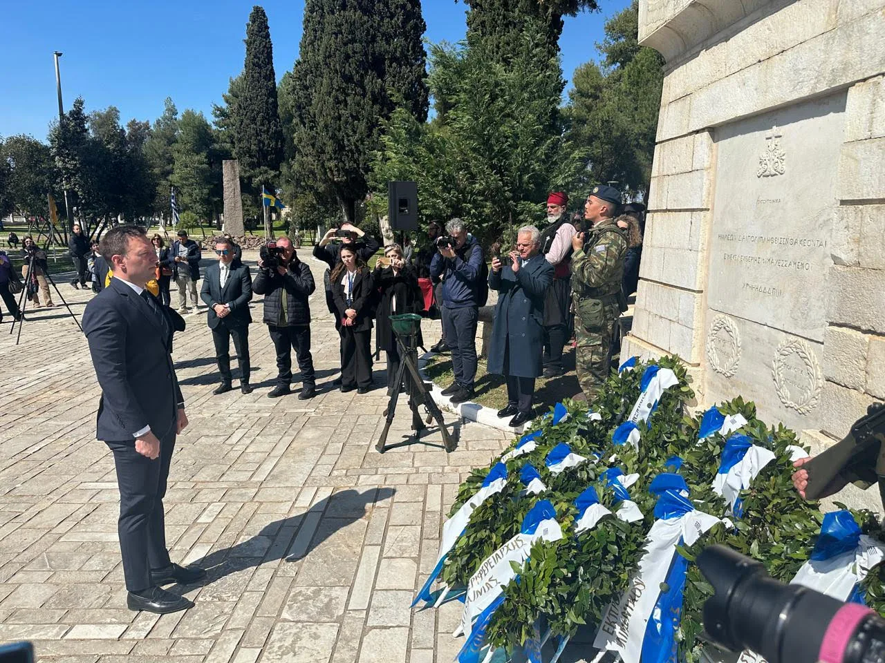 Μεσολόγγι: Ο Κασσελάκης στην Εξοδο - «Πολλοί Έλληνες νιώθουν ελεύθεροι πολιορκημένοι» ΦΩΤΟ
