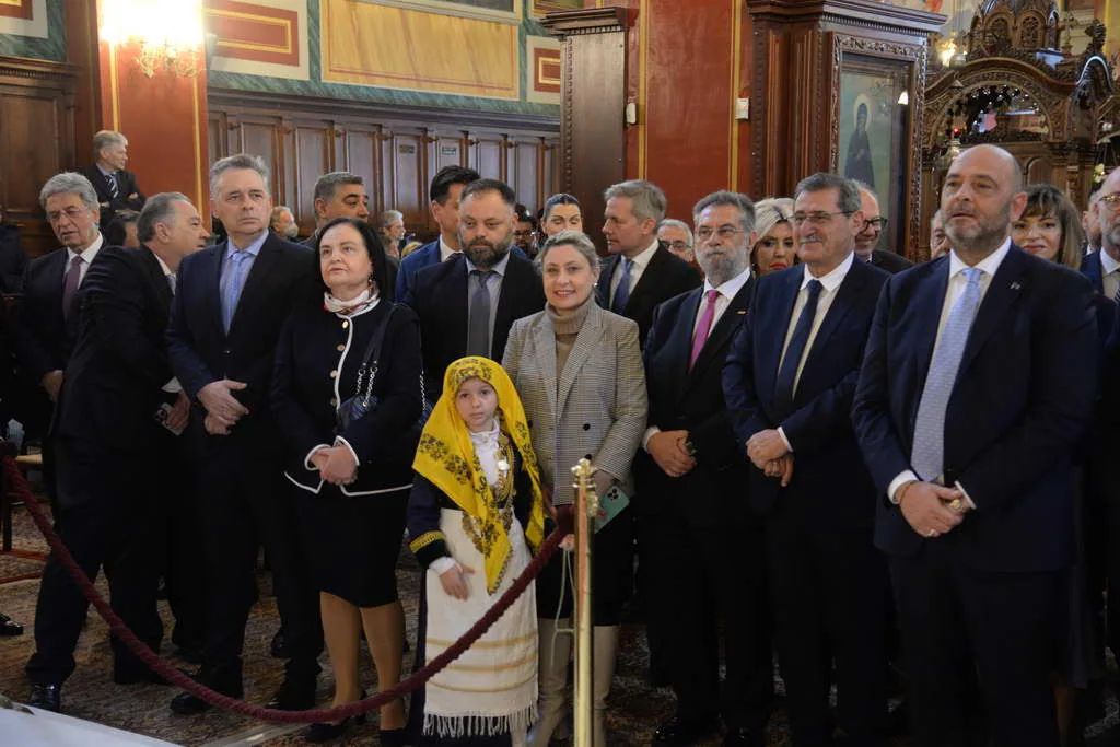 Πάτρα: Τίμησε την Επανάσταση του 1821 - Η Δοξολογία και η μεγάλη παρέλαση ΒΙΝΤΕΟ-ΦΩΤΟ 44 Πάτρα: Τίμησε την Επανάσταση του 1821 - Η Δοξολογία και η μεγάλη παρέλαση ΒΙΝΤΕΟ-ΦΩΤΟ