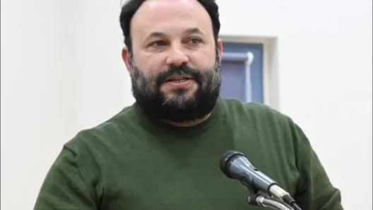 «Η Χώρα χρειάζεται έναν νέο άνεμο ΠΑΣΟΚ»