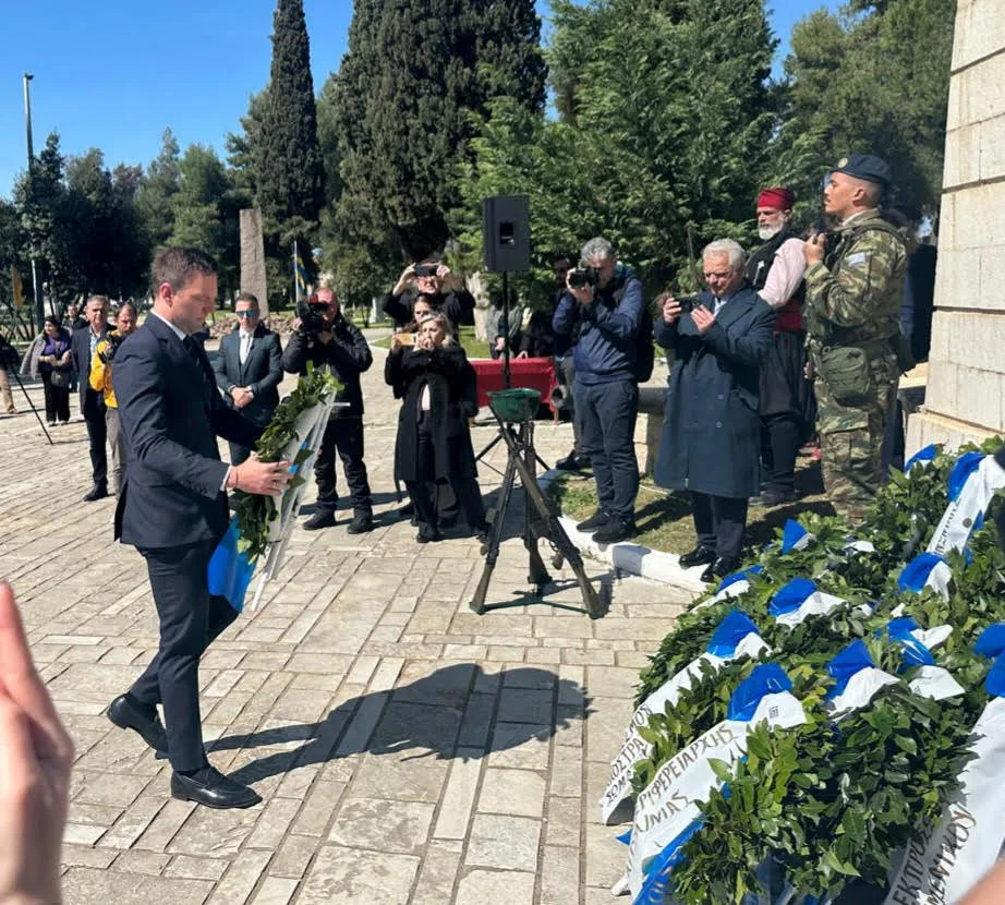 Μεσολόγγι: Ο Κασσελάκης στην Εξοδο - «Πολλοί Έλληνες νιώθουν ελεύθεροι πολιορκημένοι» ΦΩΤΟ 32 Μεσολόγγι: Ο Κασσελάκης στην Εξοδο - «Πολλοί Έλληνες νιώθουν ελεύθεροι πολιορκημένοι» ΦΩΤΟ