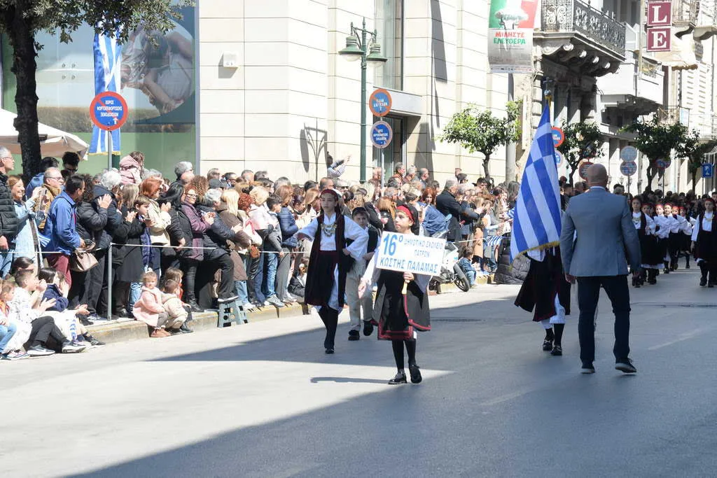 Πάτρα: Τίμησε την Επανάσταση του 1821 - Η Δοξολογία και η μεγάλη παρέλαση ΒΙΝΤΕΟ-ΦΩΤΟ 56 Πάτρα: Τίμησε την Επανάσταση του 1821 - Η Δοξολογία και η μεγάλη παρέλαση ΒΙΝΤΕΟ-ΦΩΤΟ