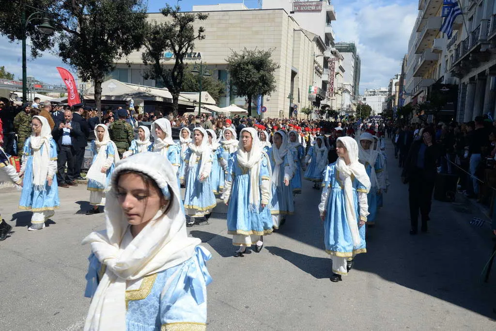 Πάτρα: Τίμησε την Επανάσταση του 1821 - Η Δοξολογία και η μεγάλη παρέλαση ΒΙΝΤΕΟ-ΦΩΤΟ 54 Πάτρα: Τίμησε την Επανάσταση του 1821 - Η Δοξολογία και η μεγάλη παρέλαση ΒΙΝΤΕΟ-ΦΩΤΟ