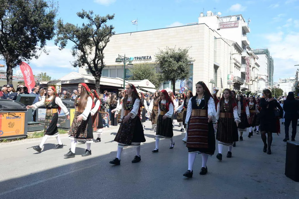 Πάτρα: Τίμησε την Επανάσταση του 1821 - Η Δοξολογία και η μεγάλη παρέλαση ΒΙΝΤΕΟ-ΦΩΤΟ 52 Πάτρα: Τίμησε την Επανάσταση του 1821 - Η Δοξολογία και η μεγάλη παρέλαση ΒΙΝΤΕΟ-ΦΩΤΟ