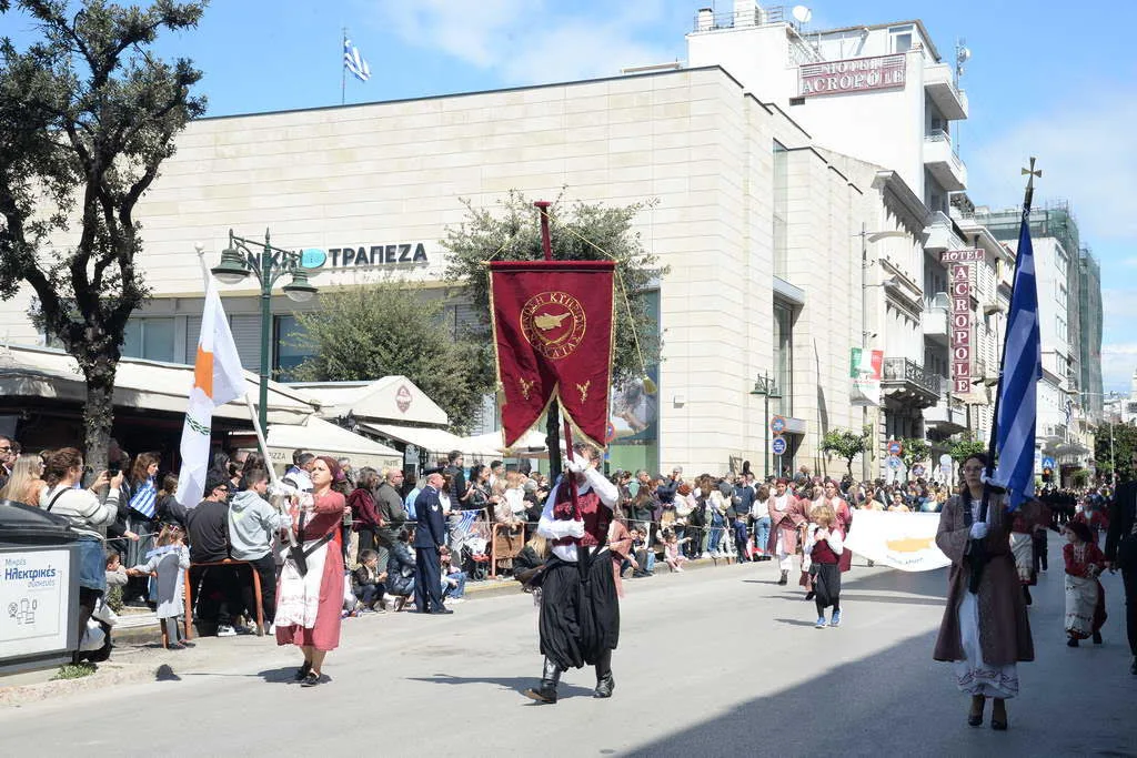 Πάτρα: Τίμησε την Επανάσταση του 1821 - Η Δοξολογία και η μεγάλη παρέλαση ΒΙΝΤΕΟ-ΦΩΤΟ 50 Πάτρα: Τίμησε την Επανάσταση του 1821 - Η Δοξολογία και η μεγάλη παρέλαση ΒΙΝΤΕΟ-ΦΩΤΟ