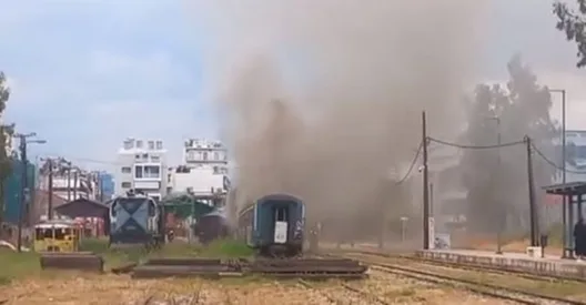 Πάτρα: «Φούντωσαν» βαγόνια στο αμαξοστάσιο του ΟΣΕ ΦΩΤΟ