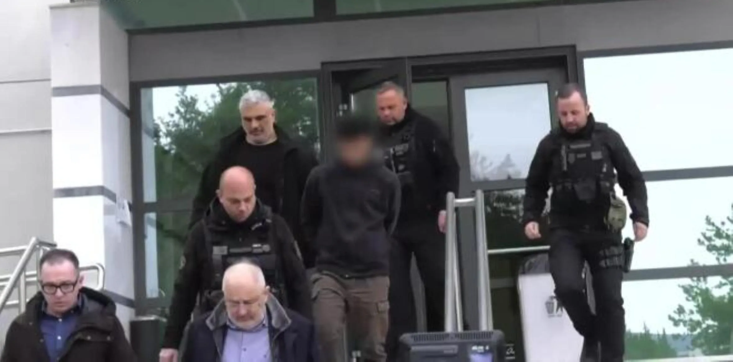 Βέροια – Ξυλοδαρμός 24χρονη: Η τελευταία κλήση που πρόδωσε τον 20χρονο, η ομολογία και η περιγραφή της επίθεσης