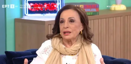 Η περίοδος που η Χάρις Αλεξίου «έχασε» τη φωνή της και η αποκάλυψη για τη συνεργασία με τον ΛΕΞ