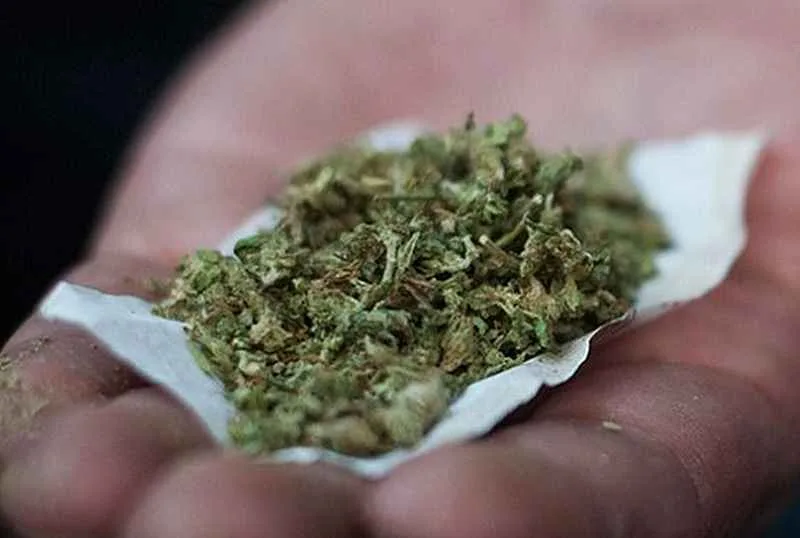 Πάτρα: Κατασχέθηκαν ηρωίνη και χασίς, από δύο άτομα