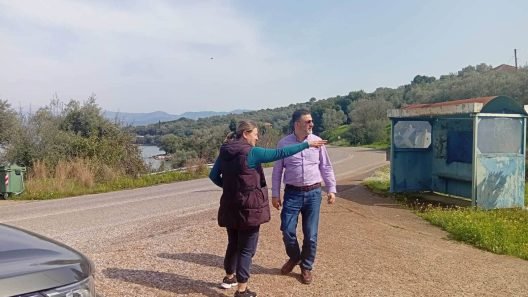 Αμφιλοχία: Ο Σκιαδαρέσης με κατοίκους για ανάγκες και λύσεις ΦΩΤΟ