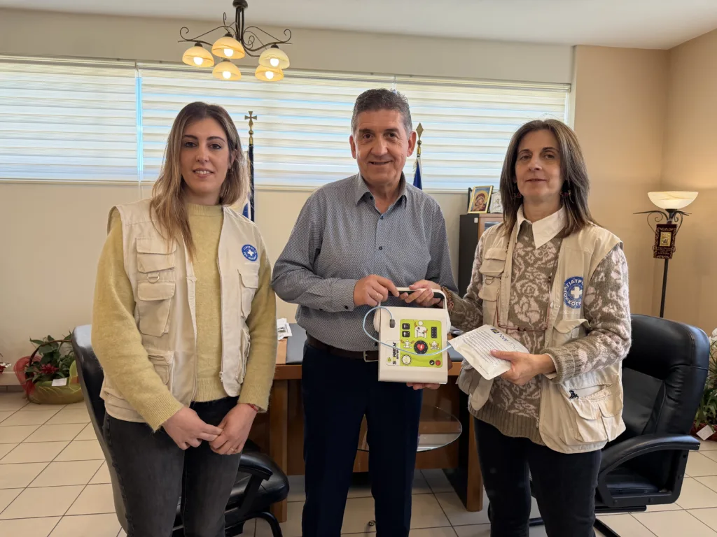 Δυτική Αχαΐα: Απινιδωτές σε σχολεία και το Κέντρο Υγείας ΦΩΤΟ 29 Δυτική Αχαΐα: Απινιδωτές σε σχολεία και το Κέντρο Υγείας ΦΩΤΟ