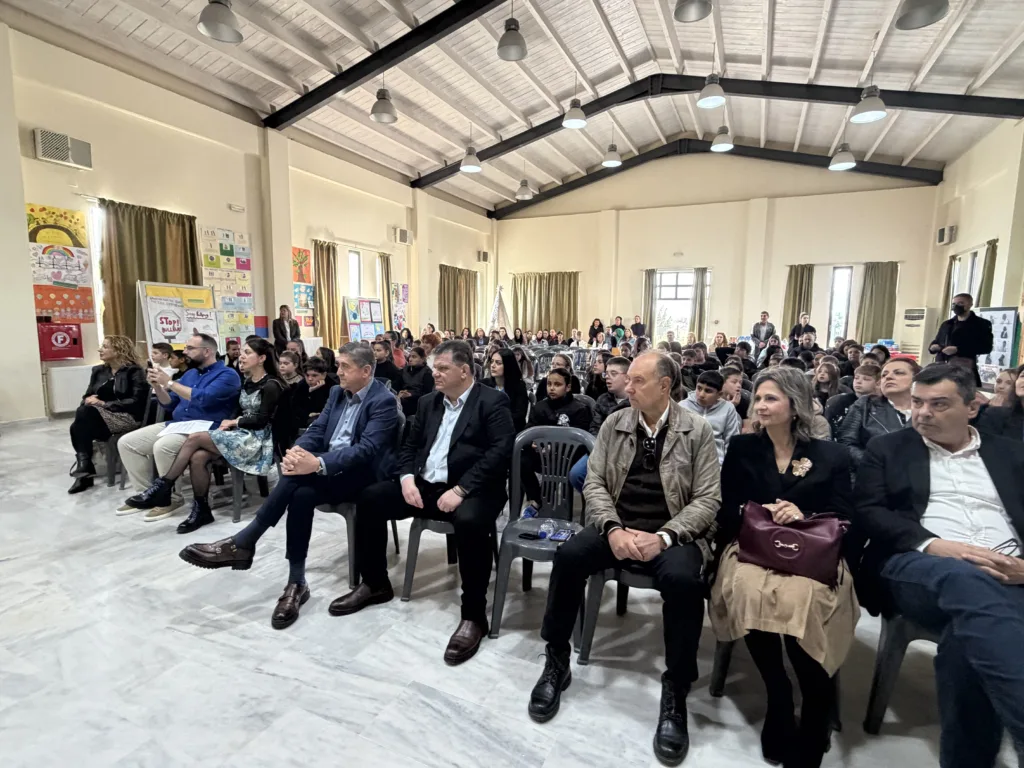 Τραγούδησαν για τη διαφορετικότητα και στη νοηματική γλώσσα, στην Κάτω Αχαΐα ΦΩΤΟ 31 Τραγούδησαν για τη διαφορετικότητα και στη νοηματική γλώσσα, στην Κάτω Αχαΐα ΦΩΤΟ