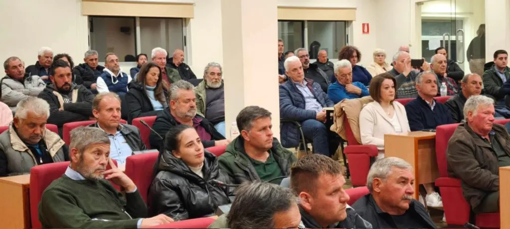 Λουσικά: Ο ΣΥΡΙΖΑ με Κόκκαλη για την Κτηνοτροφία - «Ψίχουλα οι αποζημιώσεις» ΦΩΤΟ 30 Λουσικά: Ο ΣΥΡΙΖΑ με Κόκκαλη για την Κτηνοτροφία - «Ψίχουλα οι αποζημιώσεις» ΦΩΤΟ